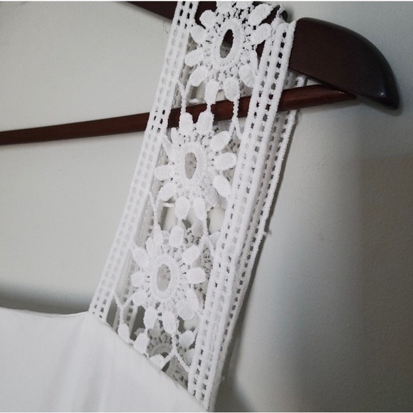 Crochet Daisy Insert Cottagecore Midi Dress - Picture 5 of 9